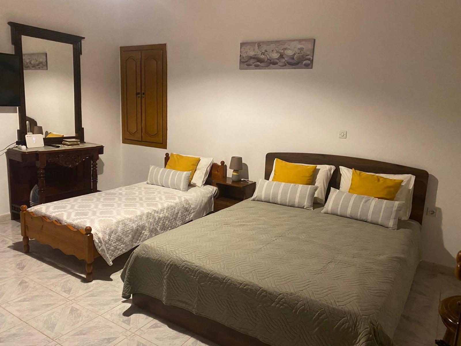 Traditional Villa Efterpi Chalki Town Buitenkant foto